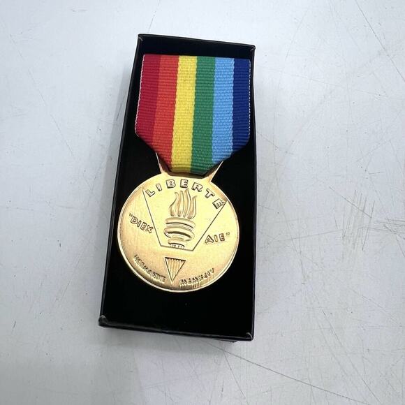 D-Day 50th Anniversary Commemorative Medal WW2 June 6 1944 Operation Overlord - Picture 7 of 8